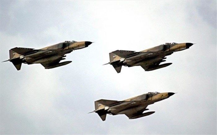 تمرین رژه هوایی انواع هواپیماهای جنگنده در پایگاه هوایی شهید لشگری