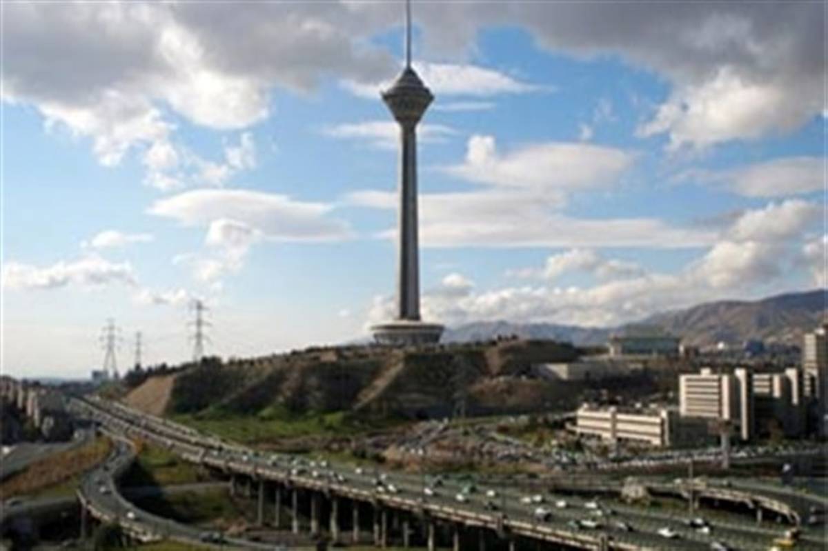 هوای تهران در وضعیت قابل قبول