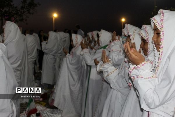 برگزاری جشن دانش‌آموزان روزه اولی در بوشهر