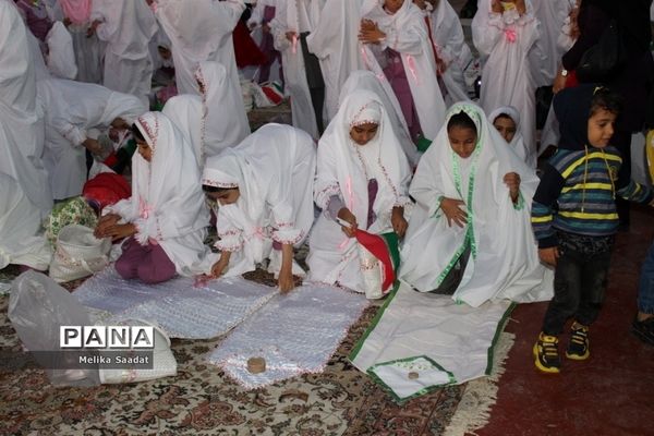 برگزاری جشن دانش‌آموزان روزه اولی در بوشهر