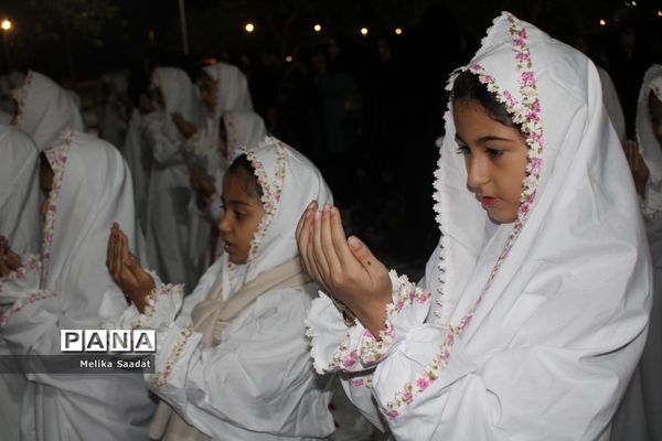 برگزاری جشن دانش‌آموزان روزه اولی در بوشهر