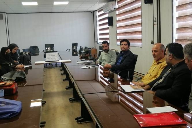 نشست هماندیشی مدیران مدارس مقاطع متوسطه فشافویه