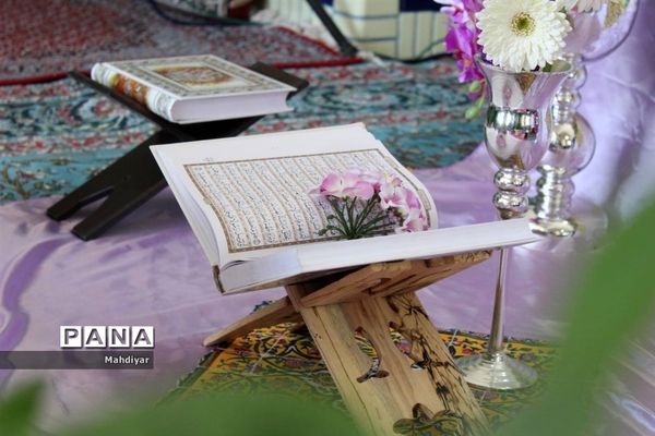 محفل انس با قرآن در امام‌زاده علی(ع) روستای جعفرآباد بخش جوادآباد