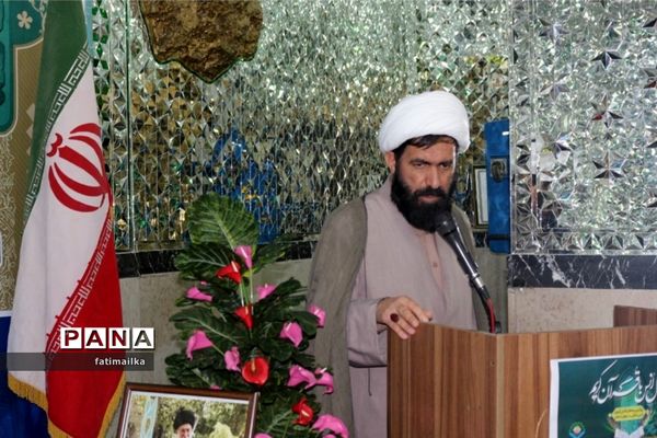 برگزاری محفل انس با قرآن دانش‌آموزی ویژه ماه مبارک رمضان در شهرستان فیروزکوه