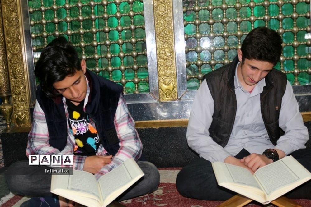 برگزاری محفل انس با قرآن دانش‌آموزی ویژه ماه مبارک رمضان در شهرستان فیروزکوه
