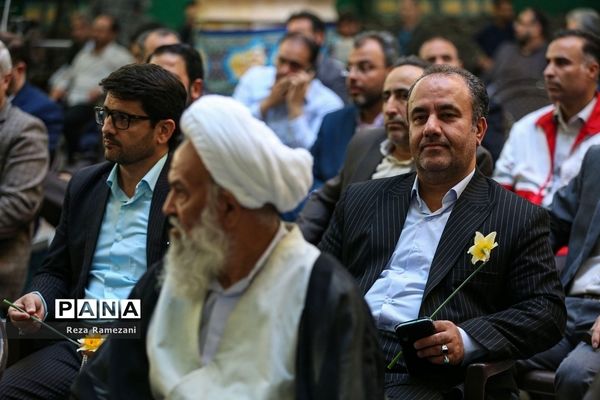 آیین تجلیل از خادمان کشوری جشن‌های نیمه شعبان در مسجد جمکران