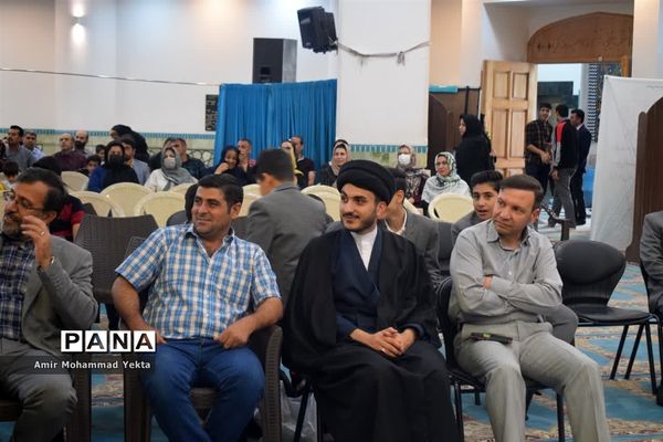 برگزاری مراسم جشن تکلیف پسران آموزشگاه متوسطه اندیشه