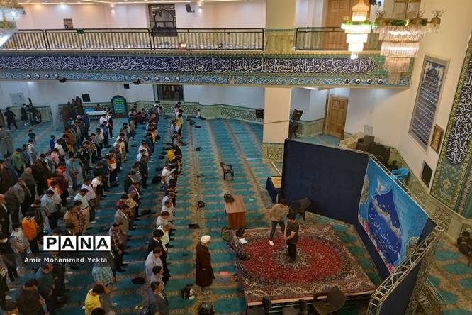 برگزاری مراسم جشن تکلیف پسران آموزشگاه متوسطه اندیشه