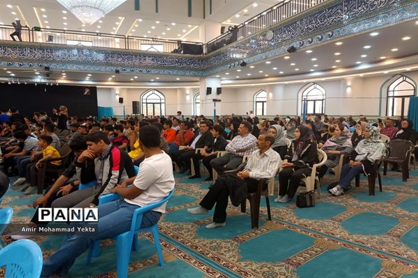 برگزاری مراسم جشن تکلیف پسران آموزشگاه متوسطه اندیشه