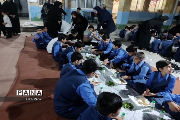 برگزاری مراسم هیات دانش‌آموزی دبستان آذر یزدی ناحیه یک یزد