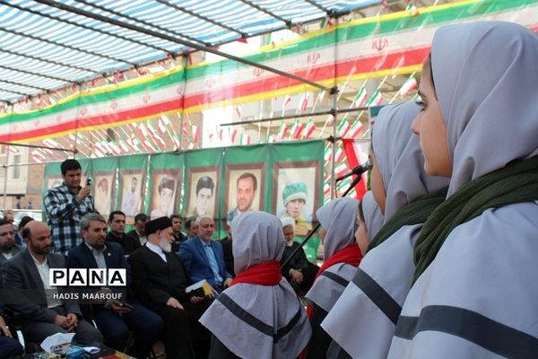 آیین خشت‌گذاری ۱۰ مدرسه در بهارستان 2