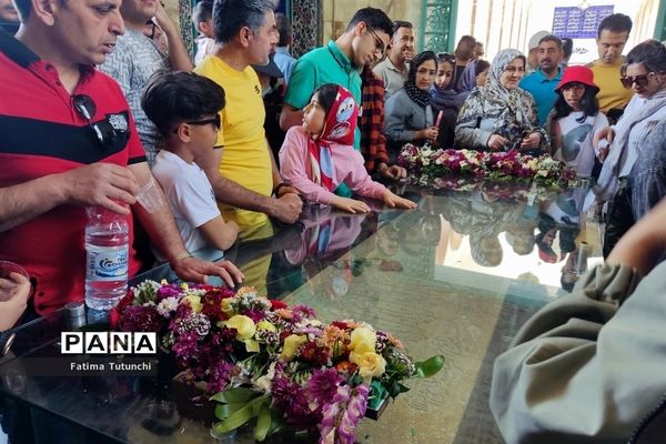 بزرگداشت شیخ مصلح الدین سعدی شیرازی در اولین روز اردیبهشت ماه