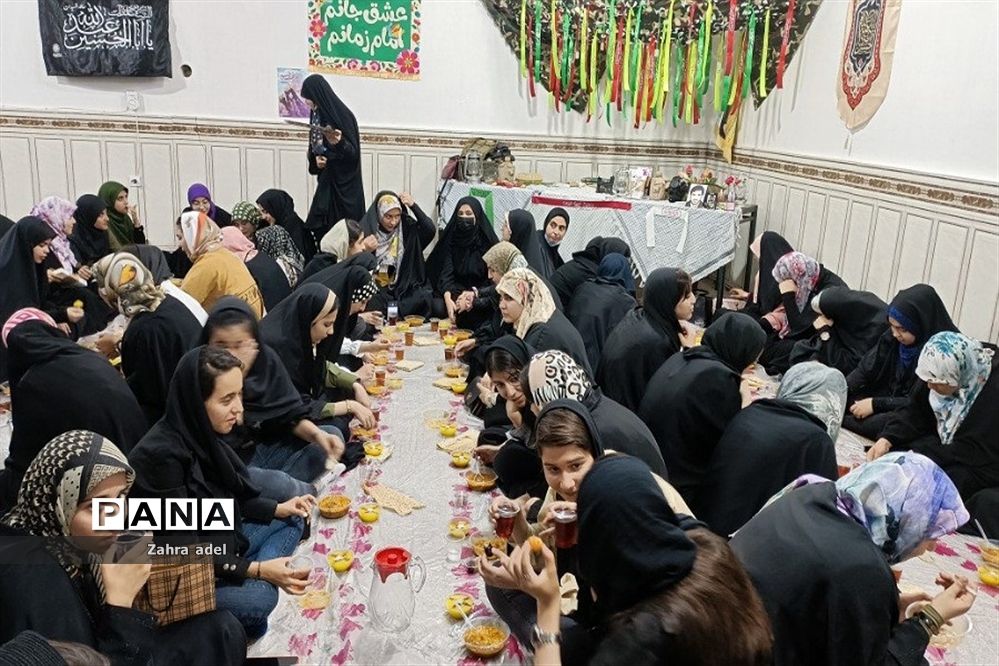 ضیافت افطاری در حسینیه شهدای مدافع حرم قرچک