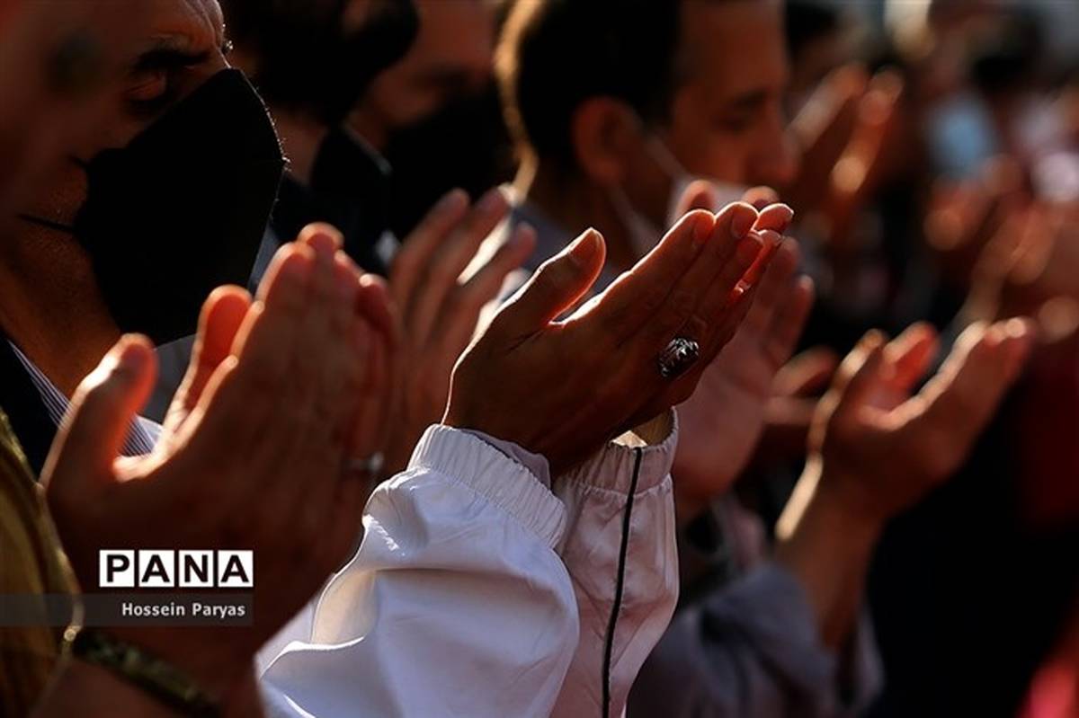 اقامه نماز عید به امامت رهبر انقلاب ساعت 8 صبح
