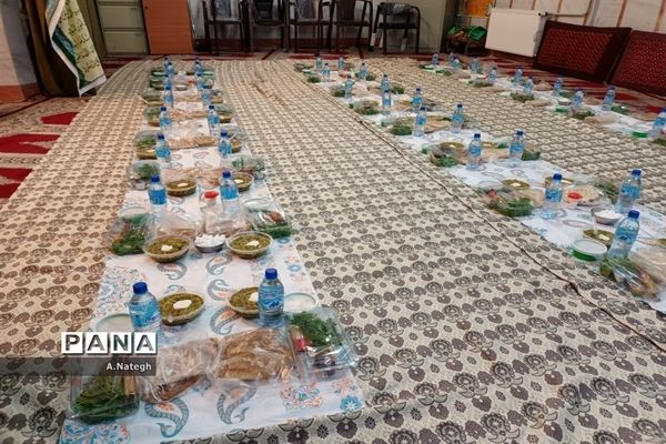 افطاری آموزش و پرورش منطقه ۱۵ در آخرین روز از ماه رمضان