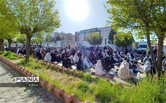 اقامه نماز عید سعید فطر در شهرستان اردل