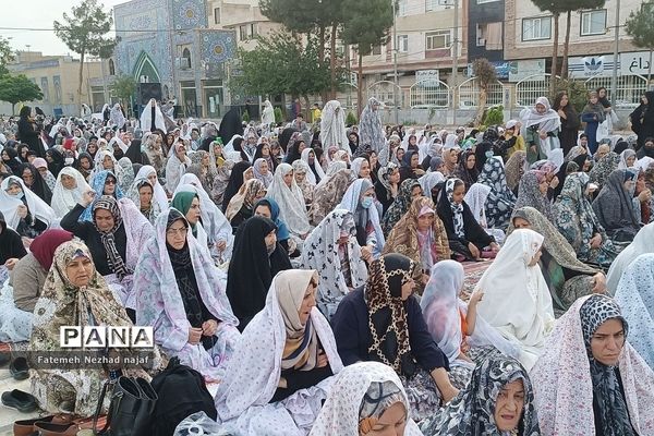 برگزاری نماز عید فطر در شهرستان قرچک