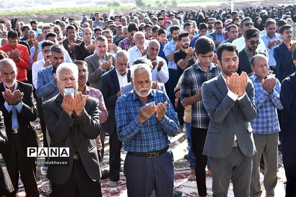 اقامه نماز عید سعید فطر در بهاباد
