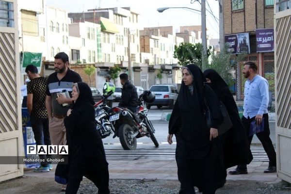 نماز عید سعید فطر در شهر گلستان