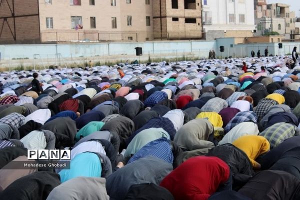 نماز عید سعید فطر در شهر گلستان