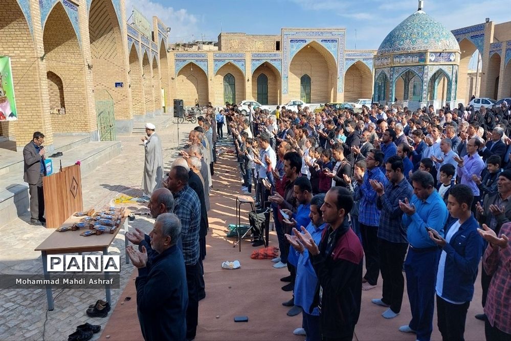 اقامه نماز عید فطر در سطح شهرستان نایین