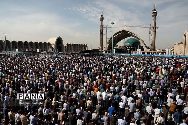 نماز عید سعید فطر در مصلی تهران