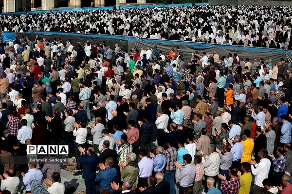 نماز عید سعید فطر در مصلی تهران
