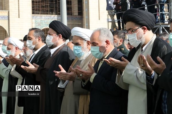 نماز عید سعید فطر به امامت رهبر انقلاب اسلامی در مصلای تهران