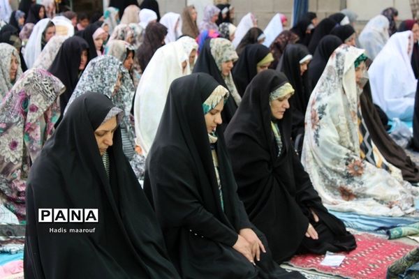 نماز عیدسعید فطر در بهارستان دو