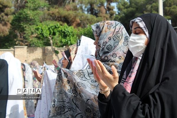 نماز عیدسعید فطر در بهارستان دو