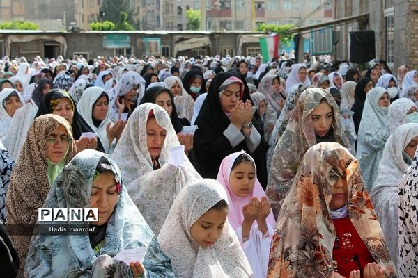 نماز عیدسعید فطر در بهارستان دو