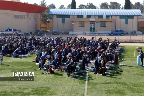 برگزاری نماز عید سعید فطر در شهرستان خرامه