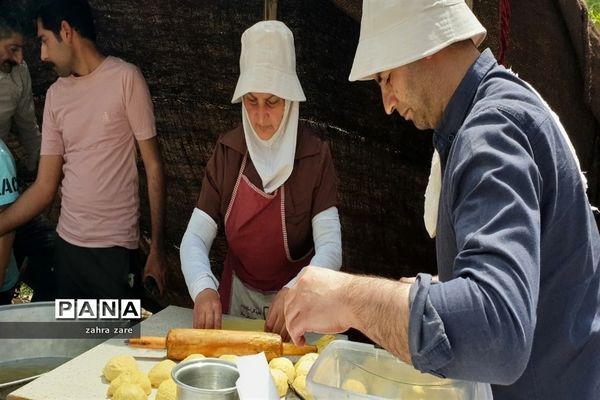 جشن شکوفه های گیلاس در محمودآباد