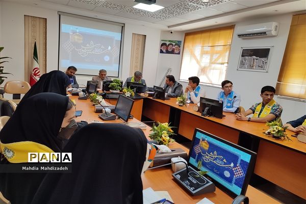 نشست و هم‌اندیشی خبرنگاران پانا و اعضای هیات رئیسه مجلس دانش‌آموزی