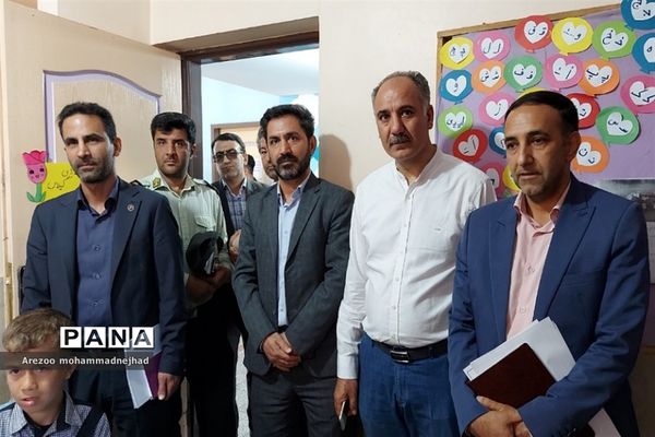 بازدید شورای آموزش و پرورش شهرستان قرچک از مدرسه استثنایی زنده یاد منصوری
