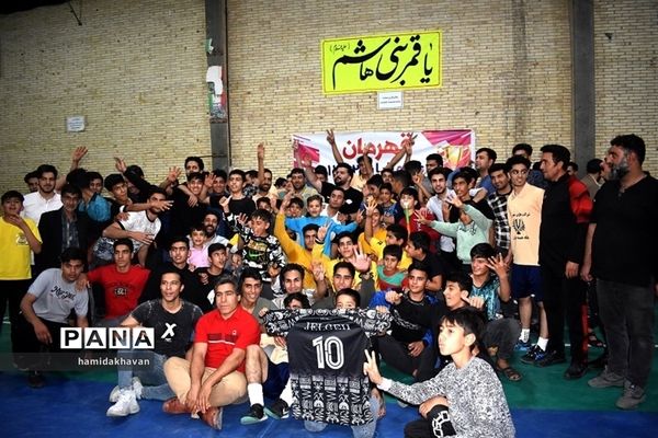 قهرمانی تیم فوتسال شرکت تعاونی دهیاری‌های جلگه در مسابقات جام رمضان بهاباد