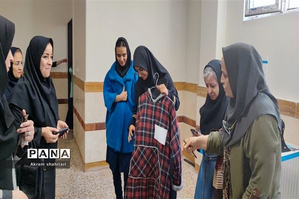بازدید مشاوران مدارس ملارد از هنرستان کار دانش کبری زرگران