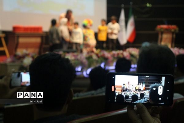 مراسم تجلیل از همیاران بازیافت قم