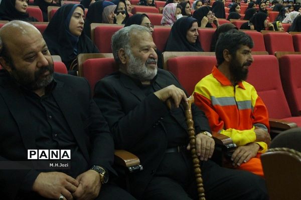 مراسم تجلیل از همیاران بازیافت قم