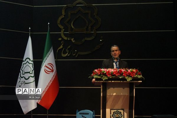 مراسم تجلیل از همیاران بازیافت قم