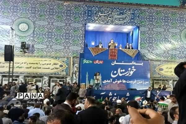 شرکت فرهنگیان و دانش آموزان بهبهانی در مراسم استقبال از رئیس جمهور در اهواز