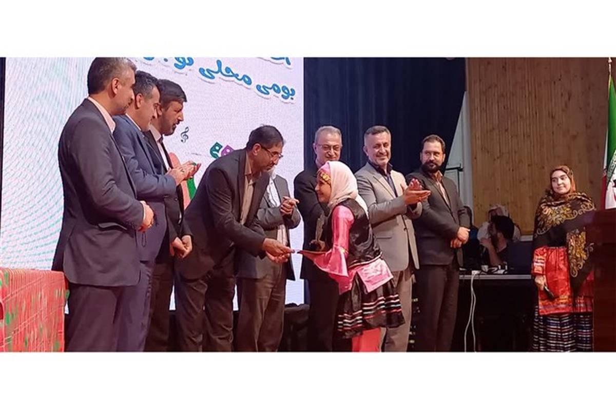 ۲۰۰۰ دانش‌آموز مازندرانی در جشنواره نوجوان مازنی شرکت کردند