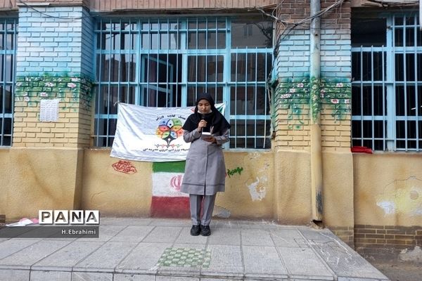 اردوی درون مدرسه دبیرستان عبدالله رهنما منطقه ۱۵