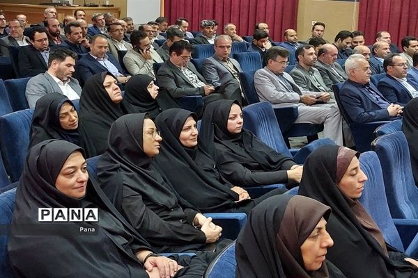 آغاز برنامه‌های گرامیداشت هفته معلم در آذربایجان شرقی