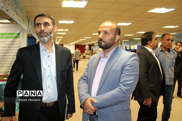 بازدید معاون پرورشی و فرهنگی شهر تهران از نمایشگاه هفتگی مشاغل