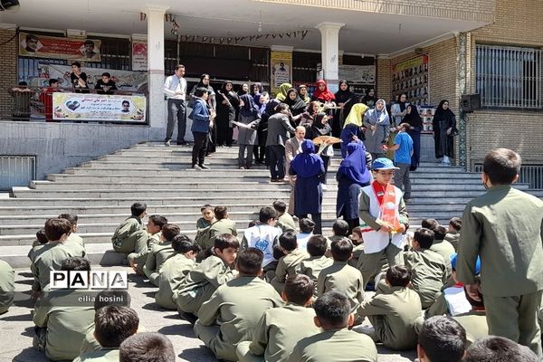 گرامیداشت  روز معلم و تقدیر از معلمان مدرسه ملاصدرا شهرستان قدس