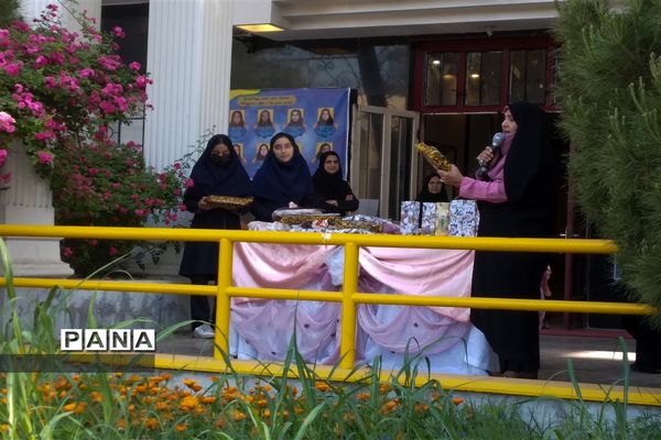 هفته بزرگداشت روز معلم در دبیرستان فرهنگ مهشید مصلی نژاد