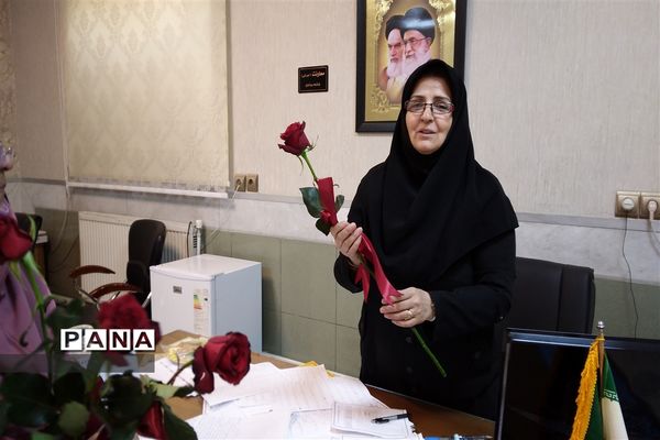 هفته بزرگداشت روز معلم در دبیرستان فرهنگ مهشید مصلی نژاد