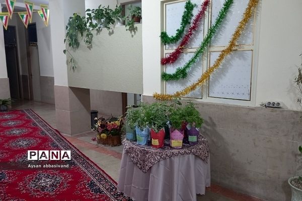 جشن پاسداشت مقام معلم در دبیرستان نمونه دولتی ارشاد