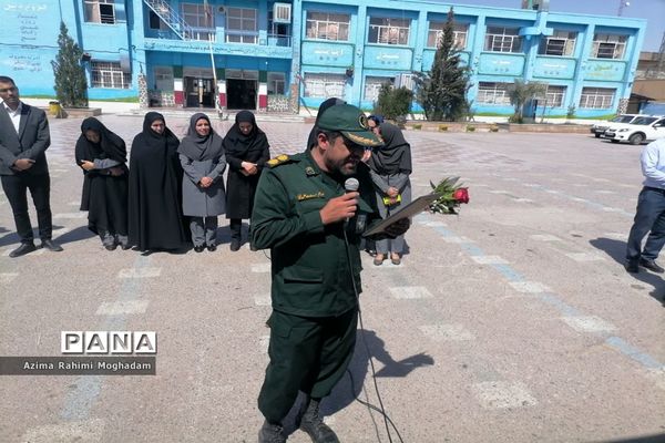 تجلیل از معلمان دبستان پسرانه حافظ یک ناحیه یک یزد